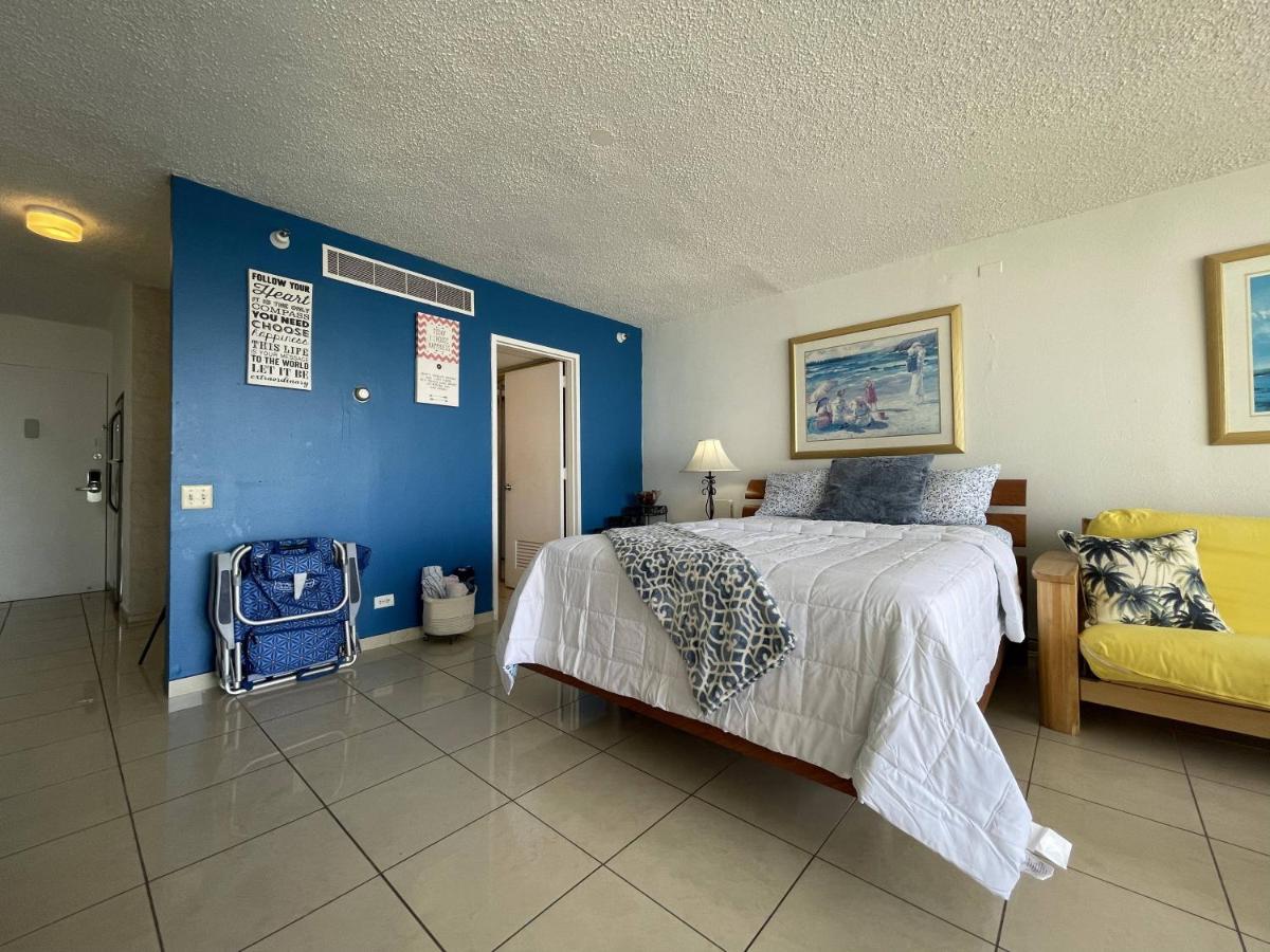 Tropical Studio At The Beach In Isla Verde San Juan Esterno foto