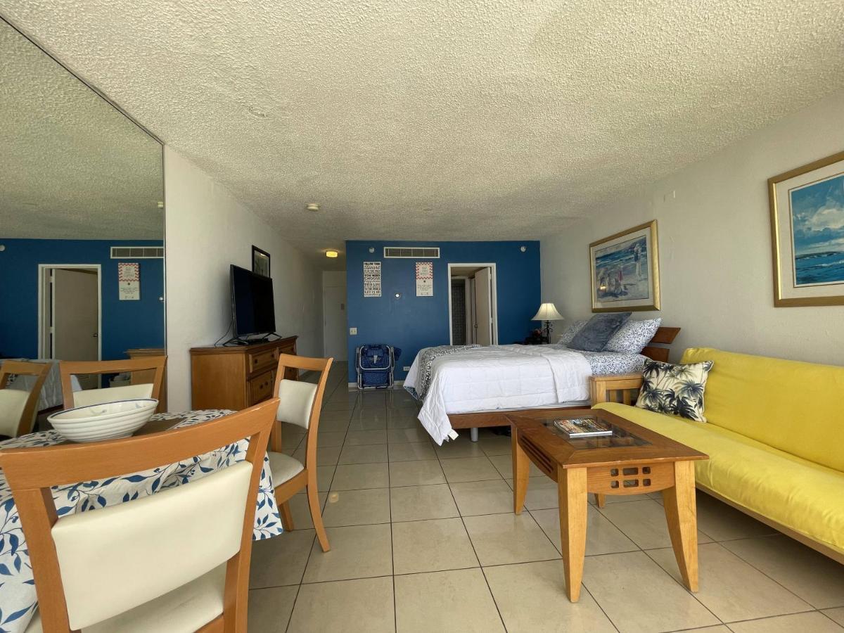 Tropical Studio At The Beach In Isla Verde San Juan Esterno foto